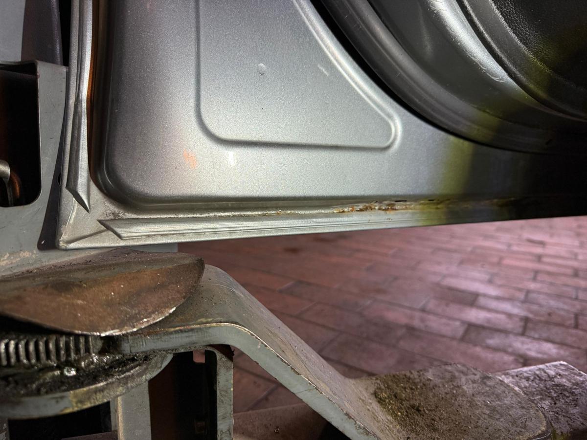 Opel Meriva B BJ10 original T&uuml;r vorn links Z179 Silbersee Metallic Rohbau